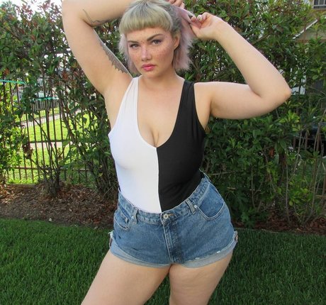 isabel hendrix xxx erotische bild