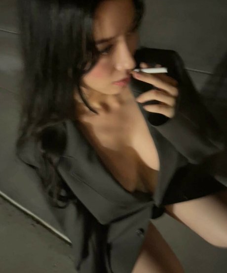 Purple5boo nacktheit kunst bild