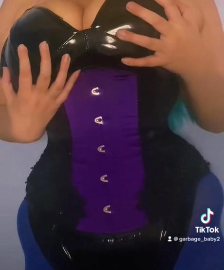 süße ebenholz-onlyfans exklusive schöne galerie