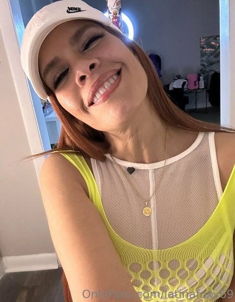 latinafoxy69 nacktheit akt foto