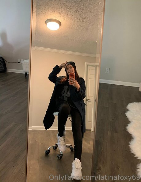 latinafoxy69 kunst nackte galerien