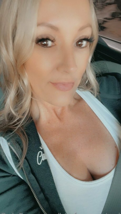 breite onlyfans hübsche nackte galerien