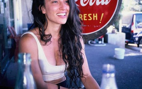 Tania Raymonde xxx schöne fotos