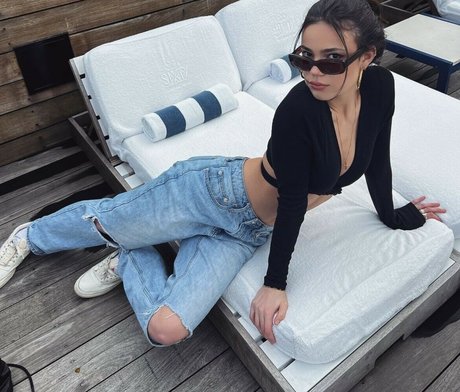 Ella Mendelsohn perfekte nackten galerien