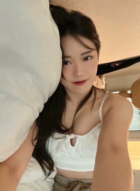 Plushys model schöne galerie