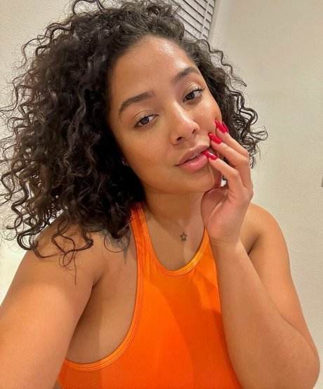 Sugey Portillo xxx top galerie