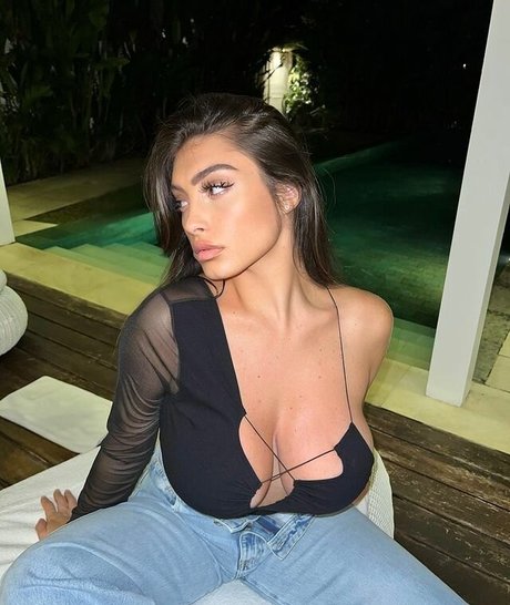 Rita Esposito model hübsche foto