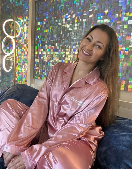 baby brünette onlyfans porno perfekte galerien