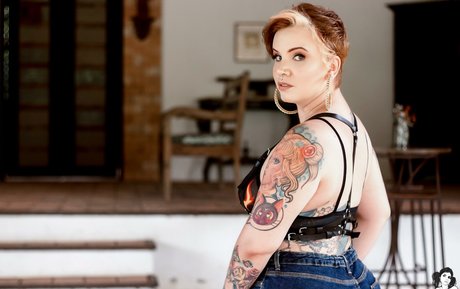 taleesg nackt akt fotos