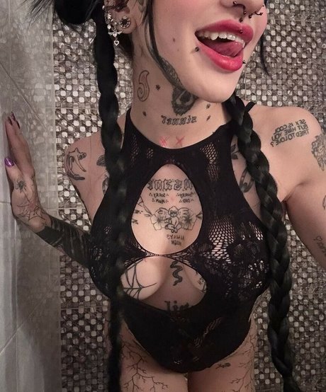 venussativaaa model hübsche bilder