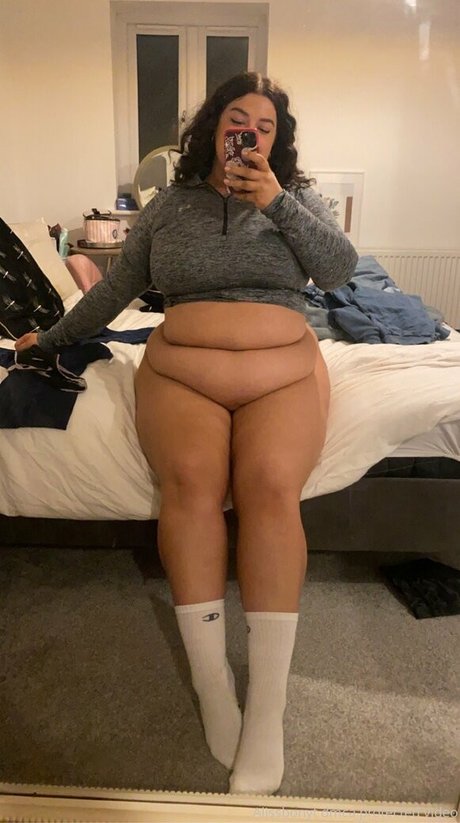 alissbonyt hübsche nackte bilder