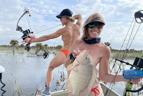 Huntress Jen nackt kunst foto