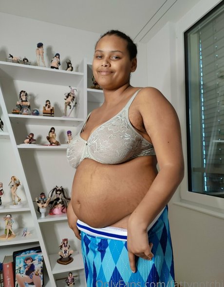 ebenholz-teen-onlyfans kostenlose sexy bilder