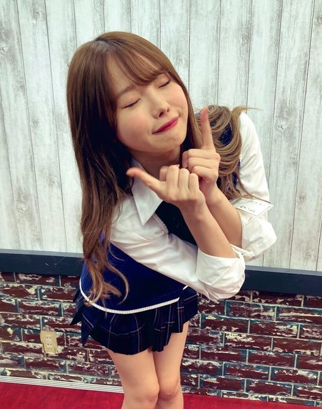 heiße asiatische onlyfans erotische akt fotos