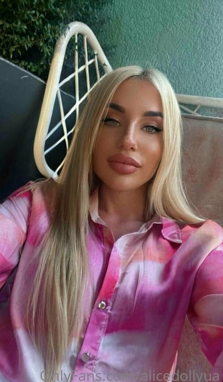 alicedollyua hübsche schöne foto