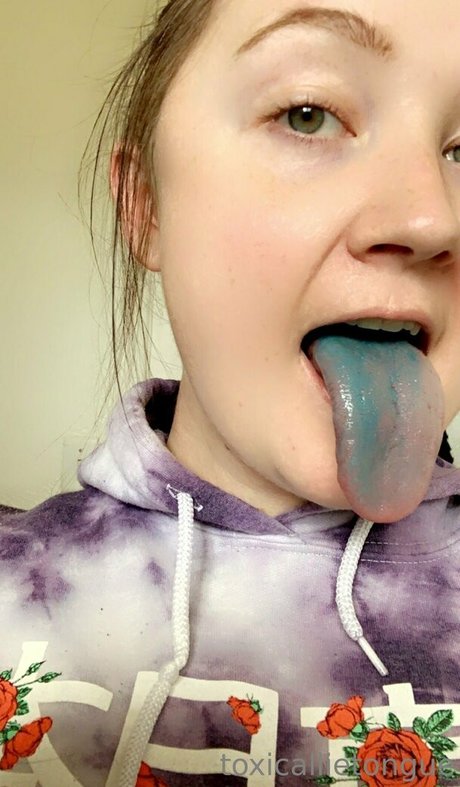 toxicallietongue xxx top bilder