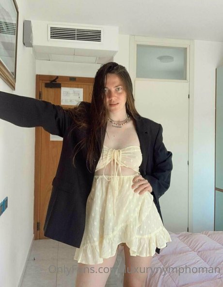 aminavalentino erotische akt foto