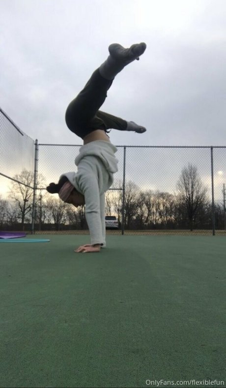 vollbusige milf onlyfans nackt bild