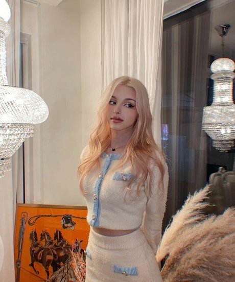 Elina Karimova erwachsene archiv