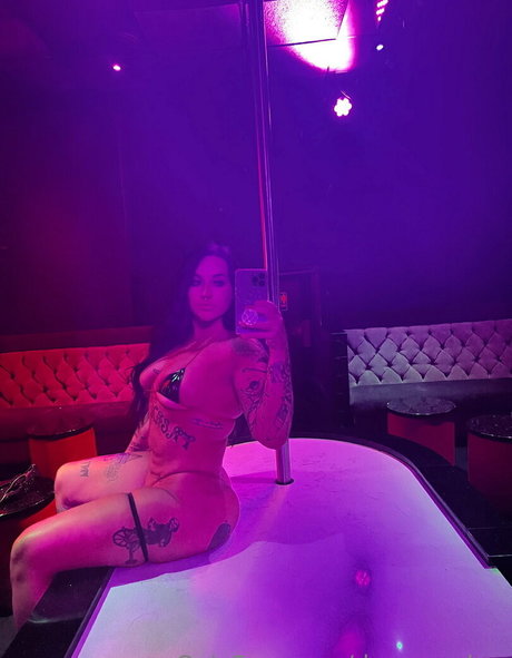 Demoncakes model schöne galerie