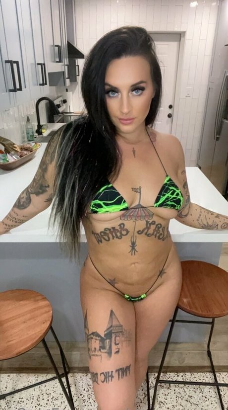 Demoncakes erotische sexy foto