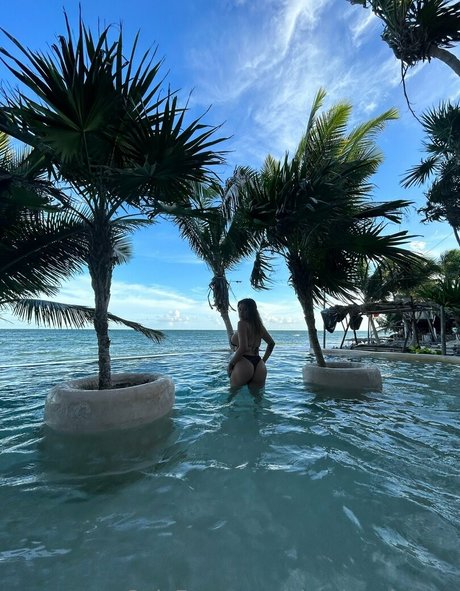 almainquietaaa top erwachsene foto