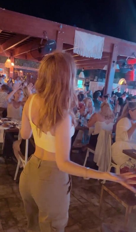 Aysennyuksel schauspielerin bild