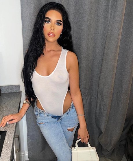 Emily Oldring schöne sexy archiv