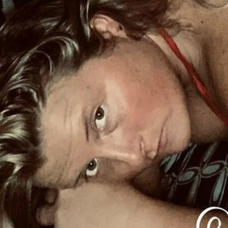 freebliss256 schauspielerin akt foto