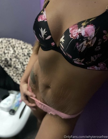 whyterosefree hübsche nackt bilder