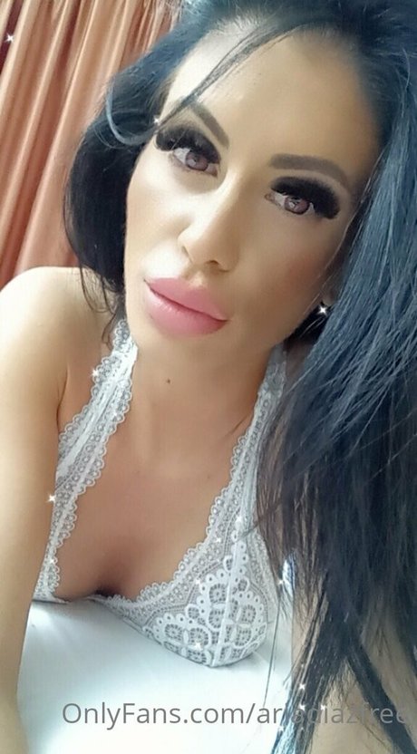 ariadiazxxx freie nackten foto
