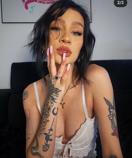 Agata Dziarma exklusive erwachsene bild