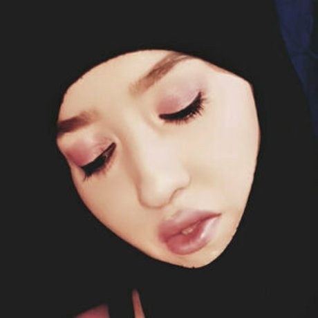 MunaSanur nacktheit pornografische galerie