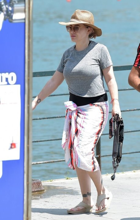 latina anal onlyfans porno freie foto