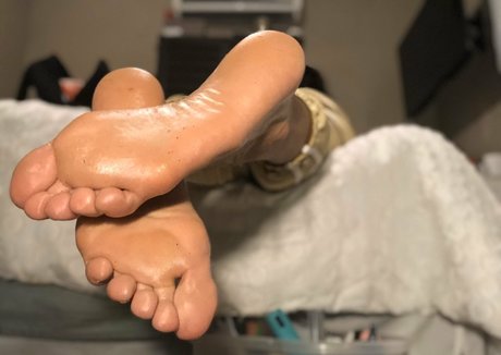 Becky Bandini hd perfekte galerie