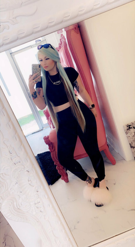 gothbarbie666 exklusive schöne bild