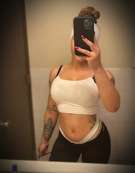 lilylightskin nacktheit pornographische foto