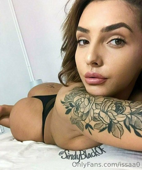 issaa0 nackt sexy galerien