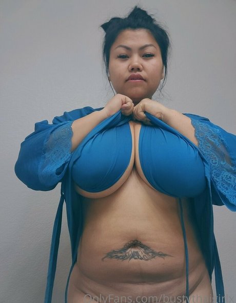 bustythaigirlx pornostar sex foto