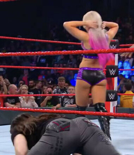 Nikki Cross beste top galerie