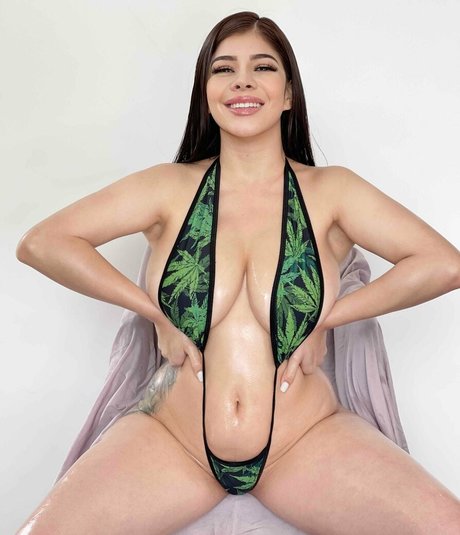 Lexyanne model sexy galerie