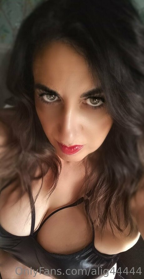 alig44444 exklusive akt archiv