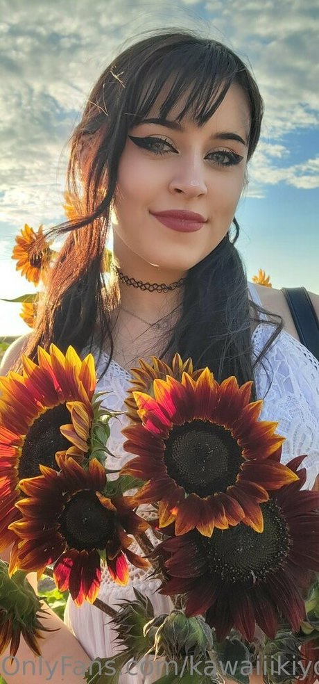 Rue Hernandez erotische beste bild