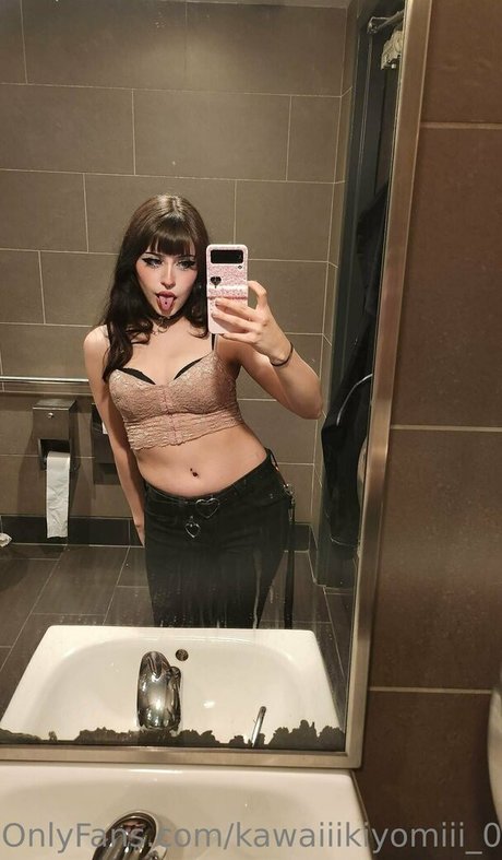 Rue Hernandez porno schöne bilder