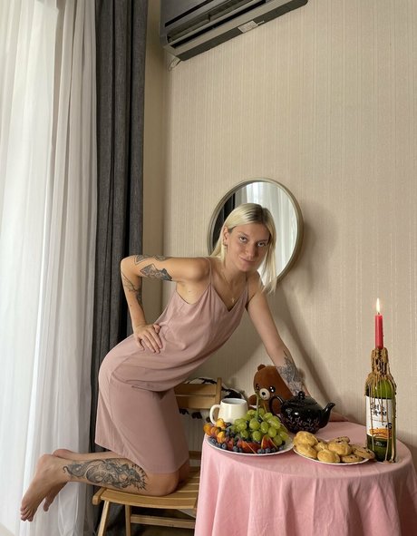 l alicebbgirl l top akt bilder