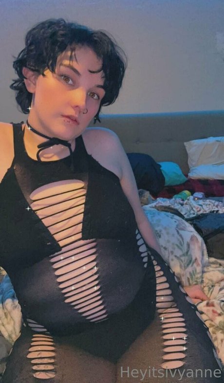 heyitsivyanne pornostar nacktheit bild