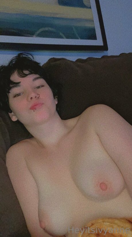 heyitsivyanne sexy top fotos