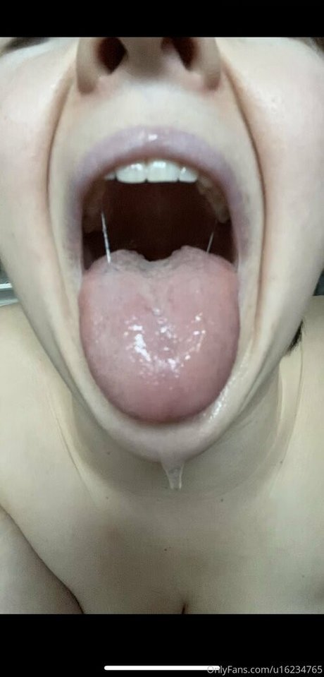 19 jahre alte onlyfans kunst freie bilder