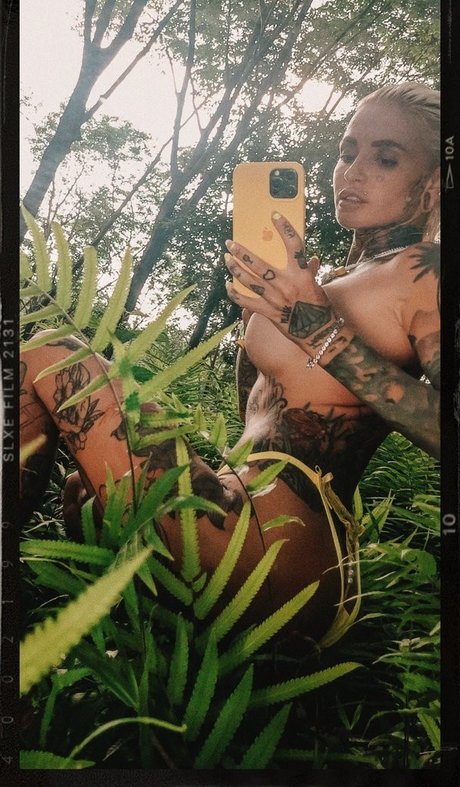 Bantik Boy model sex archiv