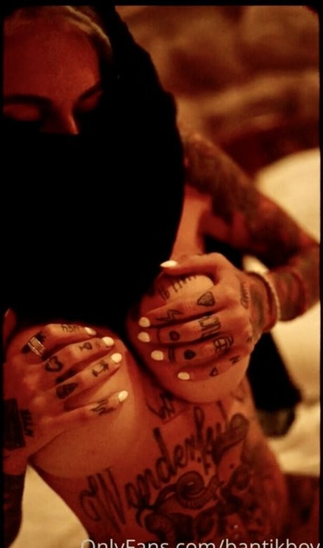 Bantik Boy top pornografische fotos